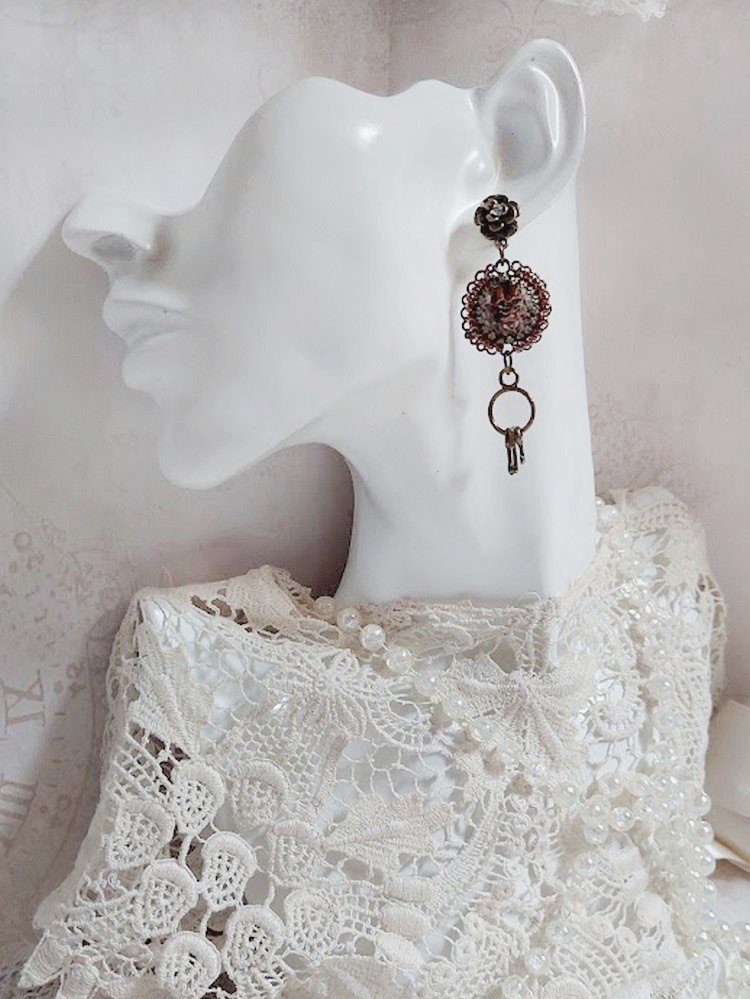 BO Chata Steampunk montées avec breloques clés, strass, cabochons loupes et perles Cristal Swarovski