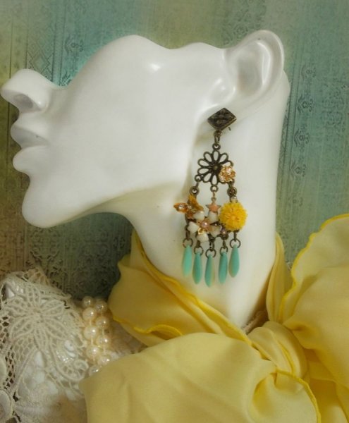 BO Lentehart gemaakt met dolken, harsbloemen, PureCrystal en bedels