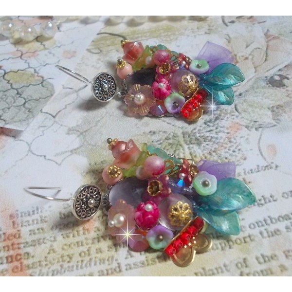 BO Lente Chic Krans gemaakt met diverse bloemen, Murano parels, kristallen, diverse accessoires en oorhaken in Zilver 925/1000