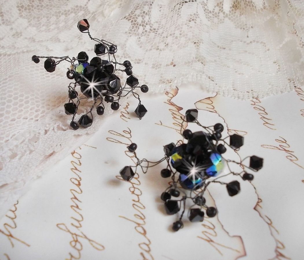BO Douce Nuit met Swarovski kristallen tolletjes en glazen facetten