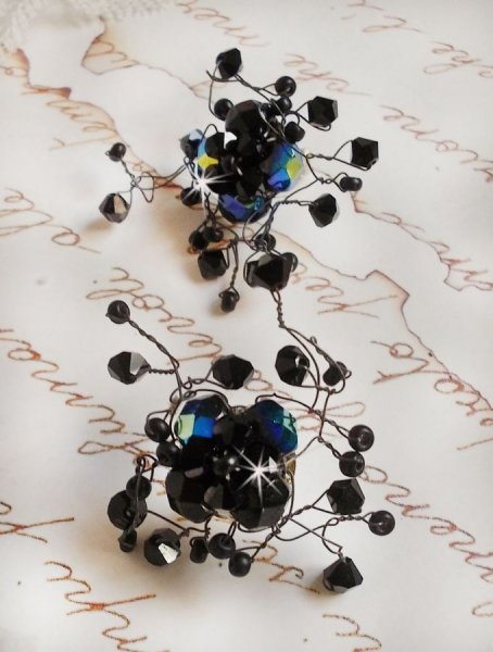 BO Douce Nuit met Swarovski kristallen tolletjes en glazen facetten