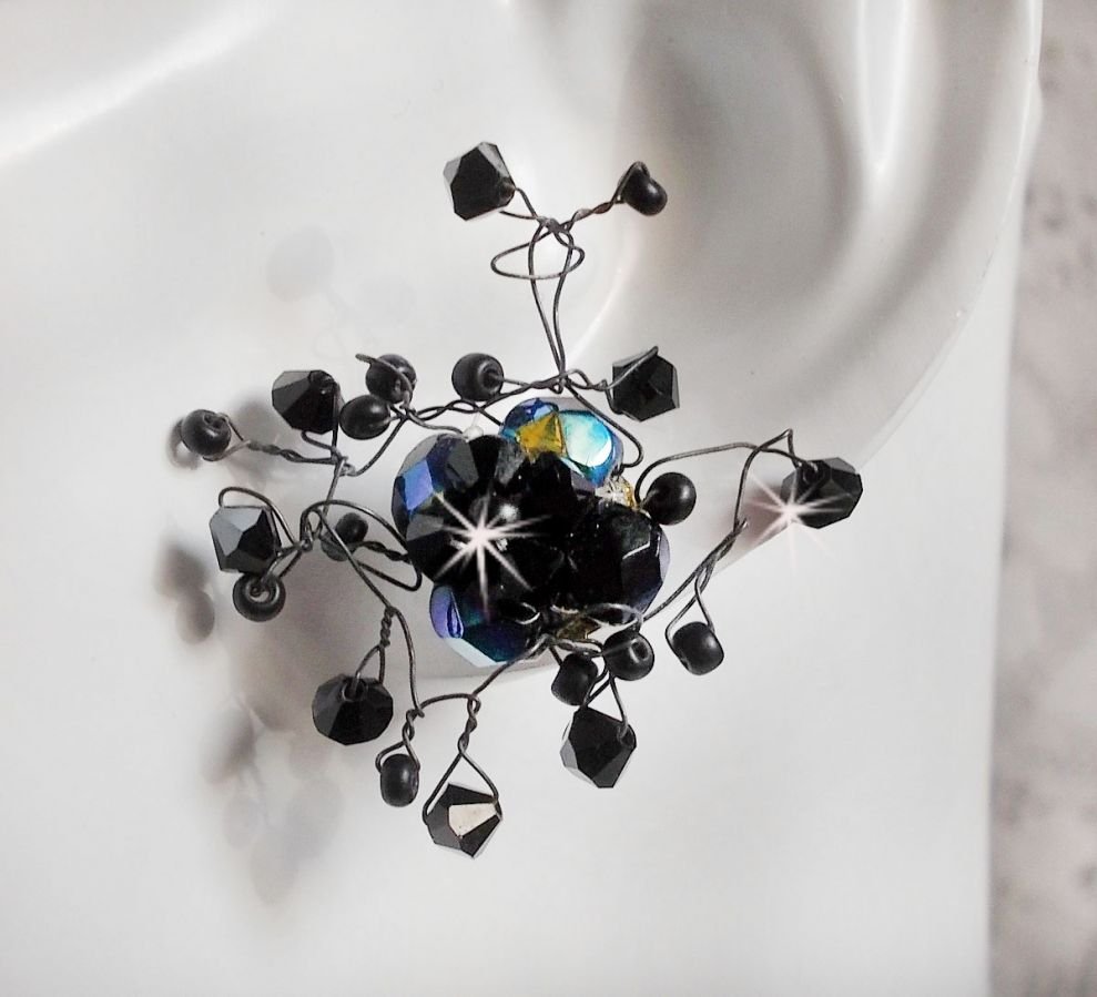 BO Douce Nuit met Swarovski kristallen tolletjes en glazen facetten