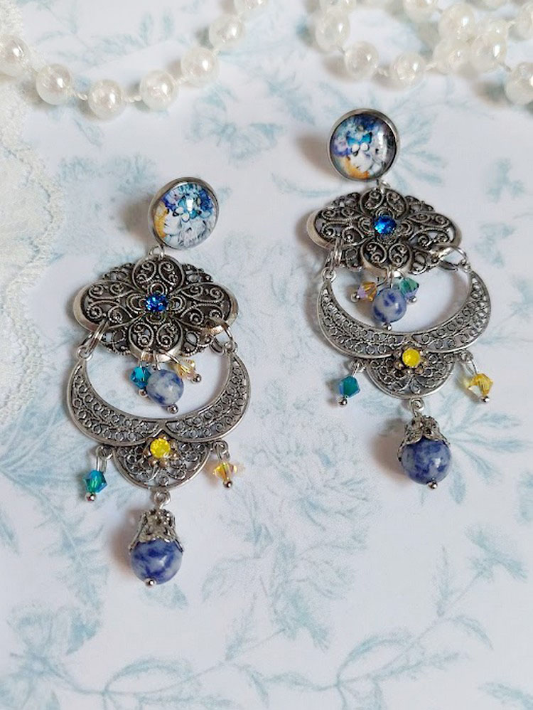 BO Il Etait une Fois créées avec médaillon métal et laiton, cabochons verres et perles cristal Swarovski 