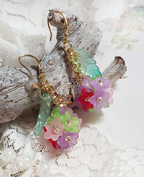 BO Fleurettes cr&eacute;&eacute;es avec fleurs synth&eacute;tiques, perles verres et Cristaux de Swarovski