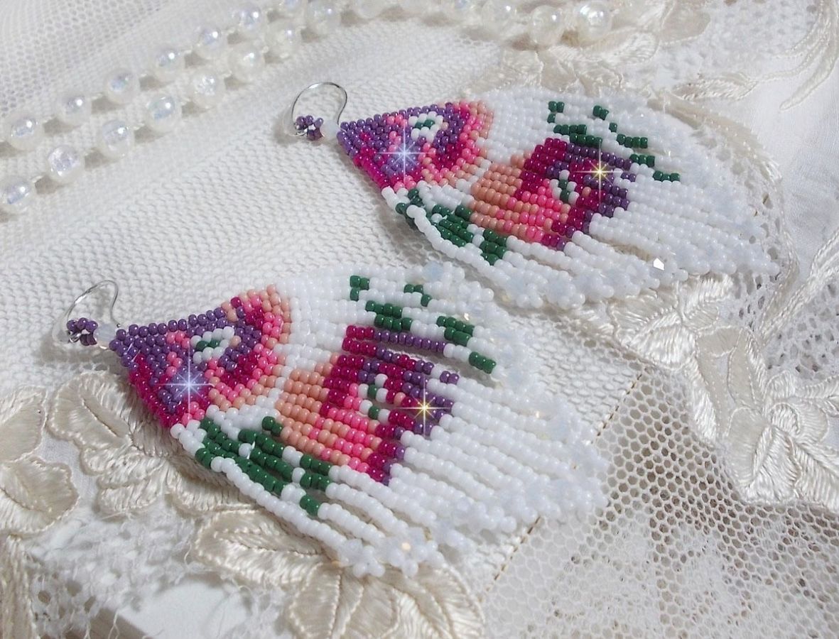 BO Kersenbloesems gemaakt met Opaque Wit, Roze in verschillende tinten, Groen met Toupies