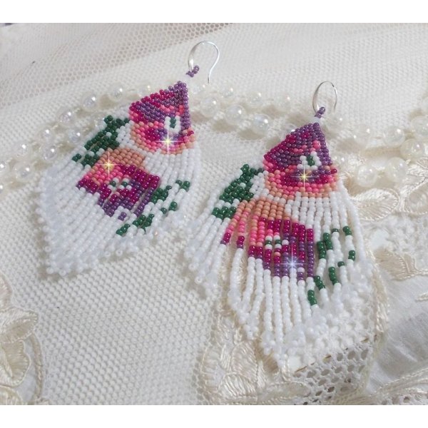 BO Kersenbloesems gemaakt met Opaque Wit, Roze in verschillende tinten, Groen met Toupies