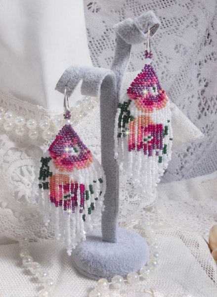 BO Kersenbloesems gemaakt met Opaque Wit, Roze in verschillende tinten, Groen met Toupies