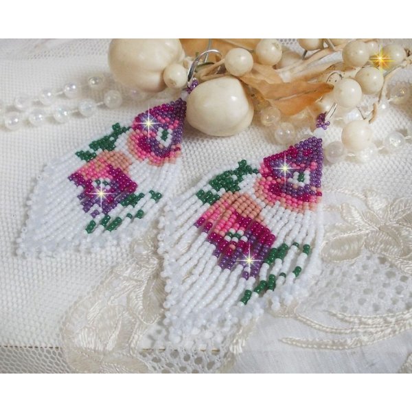 BO Kersenbloesems gemaakt met Opaque Wit, Roze in verschillende tinten, Groen met Toupies