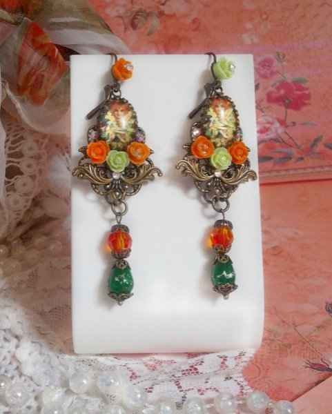 BO Fairy Aloes Pompoen gemaakt met vergrootglas cabochons, hars rozen en kristallen.