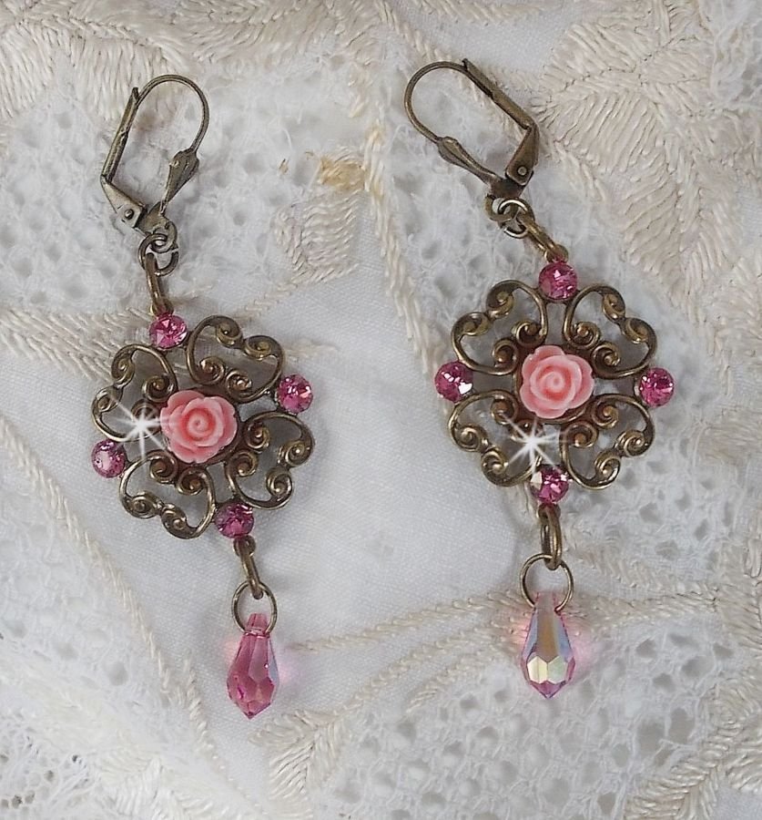 BO Irresistible Eden Collection met deze Swarovski kristallen gemonteerd op bronzen kandelaars