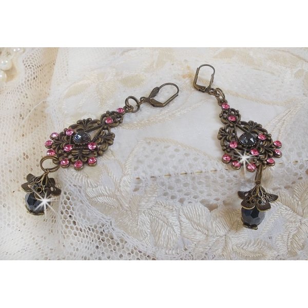 BO Irresistible Love Collection met Swarovski kristallen gemonteerd op bronzen filigraan kandelaars