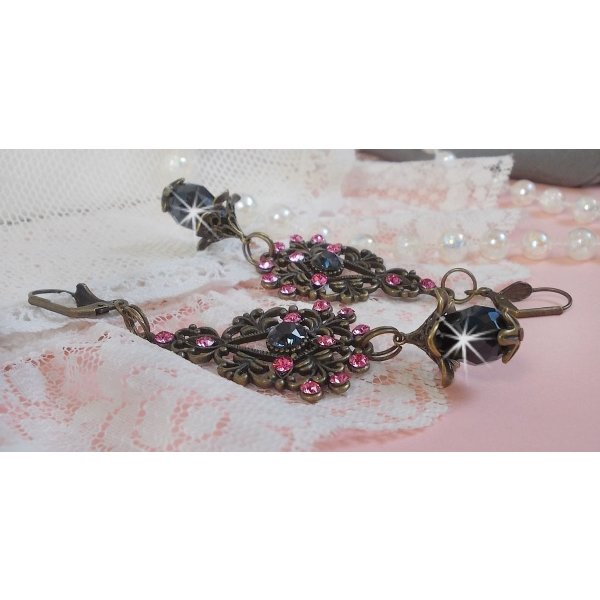 BO Irresistible Love Collection met Swarovski kristallen gemonteerd op bronzen filigraan kandelaars