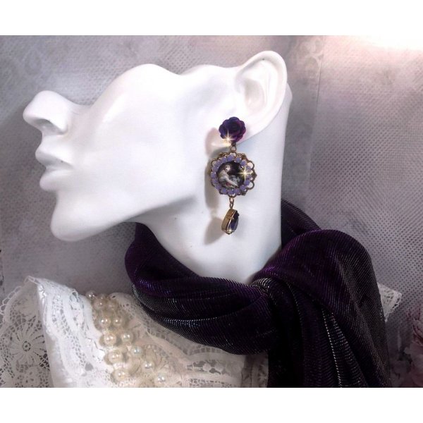 BO La Lavendi&egrave;re gemaakt met vergrootglas cabochons, PureCrystal kristallen, hars cabochons, vergulde en bronskleurige messing accessoires.