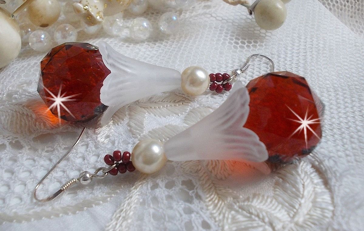 BO Marielle met Swarovski kristallen en gefacetteerde Boheemse kristallen bollen