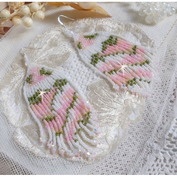 BO Matin Lumineux met Japanse rocailles en Swarovski kristallen