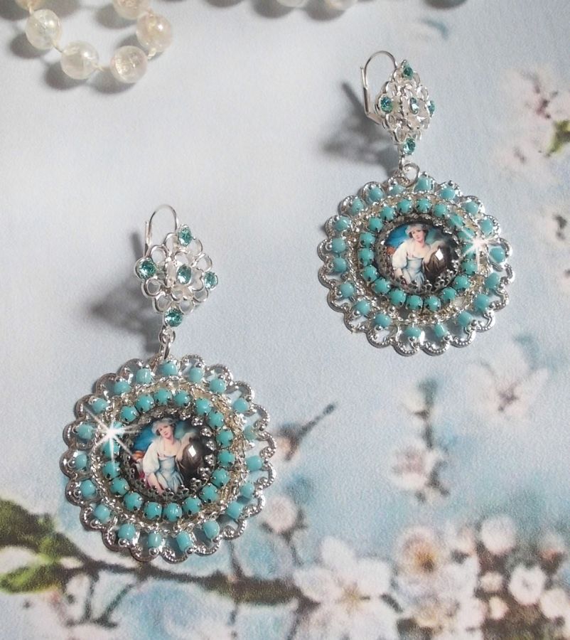 BO Moment de Détente gemaakt met Vintage Dames vergrootglas cabochons, Swarovski kristallen, stempels en glazen kralen.