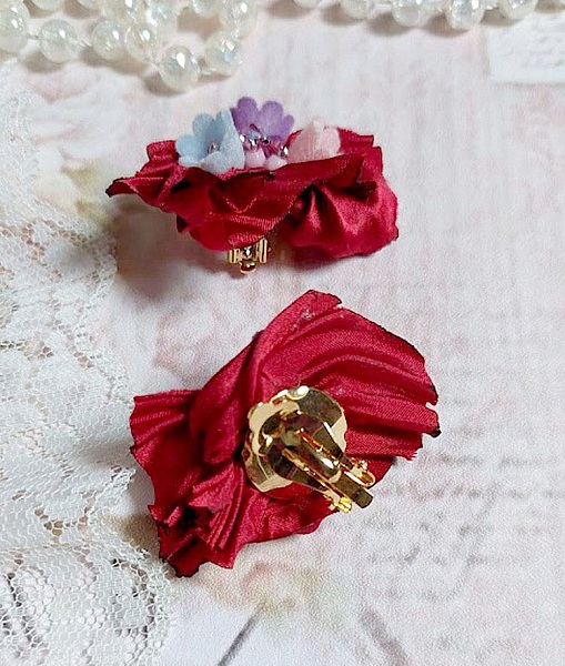 BO Pretty Lady brod&eacute;es avec ruban de soie, perles cristal Swarovski, perles acryliques, facettes verre boh&egrave;me