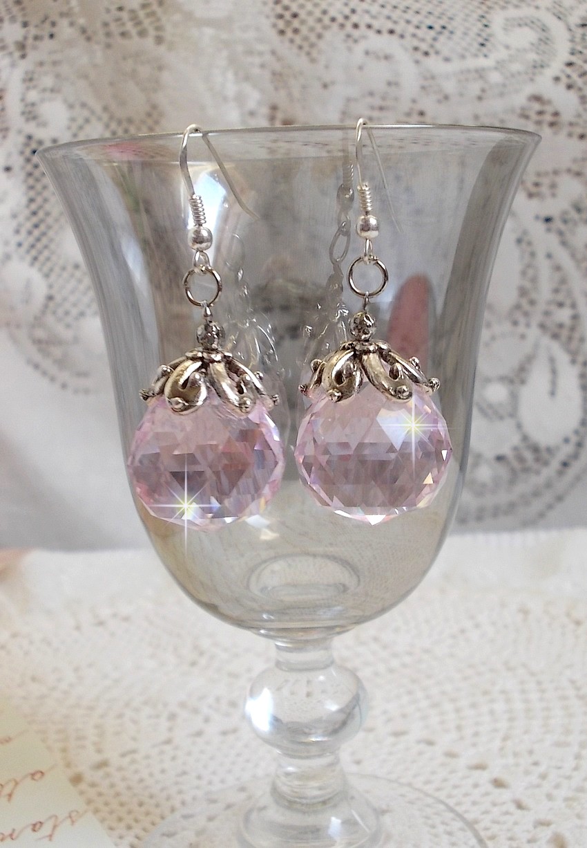 BO Rose Irisée met Swarovski kristallen bolletjes en 925/1000 zilveren oorhaken
