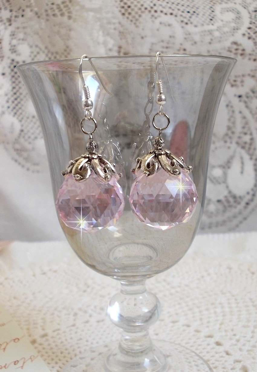 BO Rose Irisée met Swarovski kristallen bolletjes en 925/1000 zilveren oorhaken
