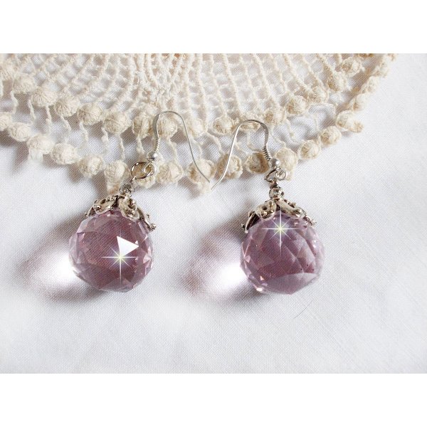 BO Rose Iris&eacute;e met Swarovski kristallen bolletjes en 925/1000 zilveren oorhaken