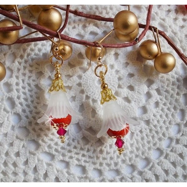 BO Secret Oriental met keramische kralen en Lucite bloemen en 14 karaat Gold Filled oorhaken
