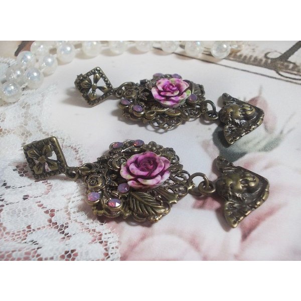 BO Secrets des Angelots gemaakt met harsrozen, Angelot bedels, prints en kristallen