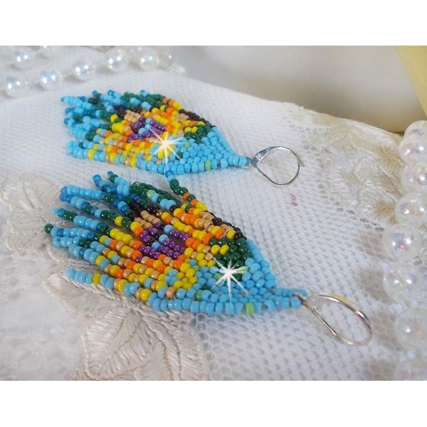 BO Zonnebloem gemaakt met lentekleurige stenen en zilveren dwarsliggers 925/1000