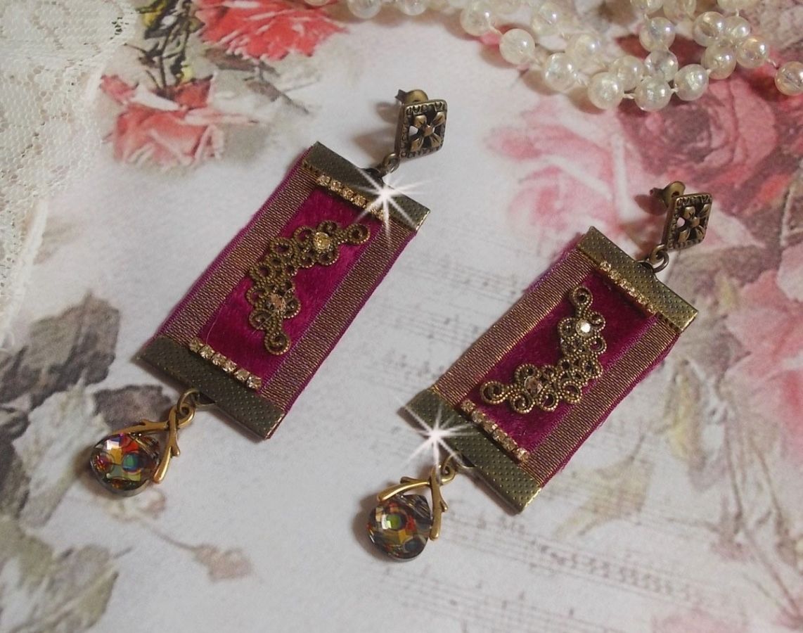 Vintage Arabesk BO gemaakt met Bordeaux vlechten, Swarovski kristallen en prachtige accessoires. 