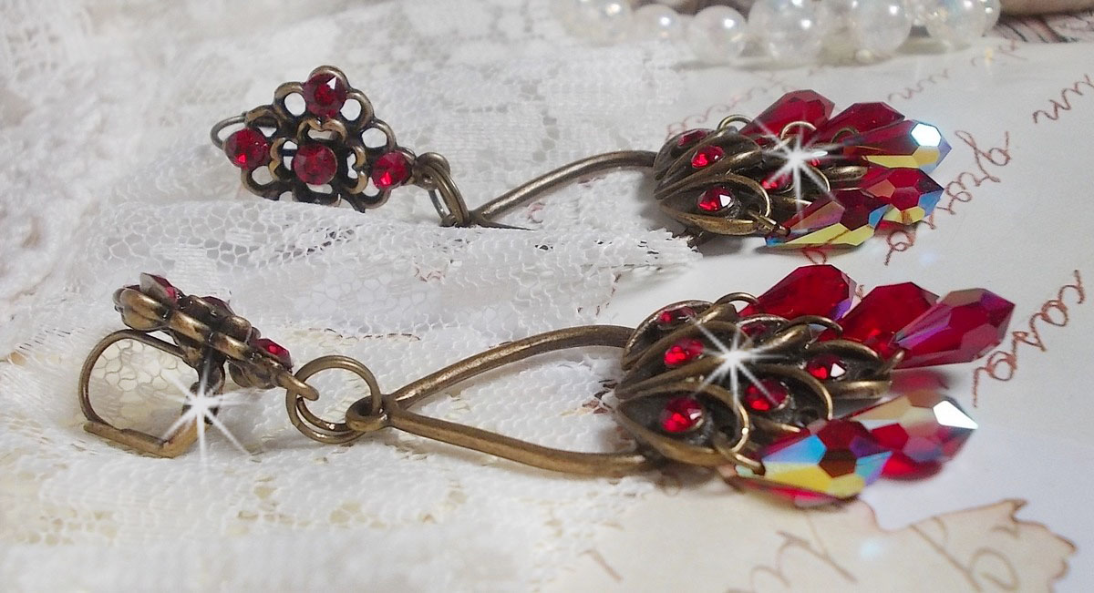 BO Irresistible Ruby Collection gemonteerd op kandelaars met Swarovski kristallen