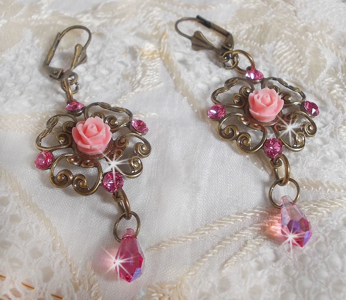 BO Irresistible Eden Collection met deze Swarovski kristallen gemonteerd op bronzen kandelaars