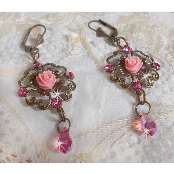 BO Irresistible Eden Collection met deze Swarovski kristallen gemonteerd op bronzen kandelaars