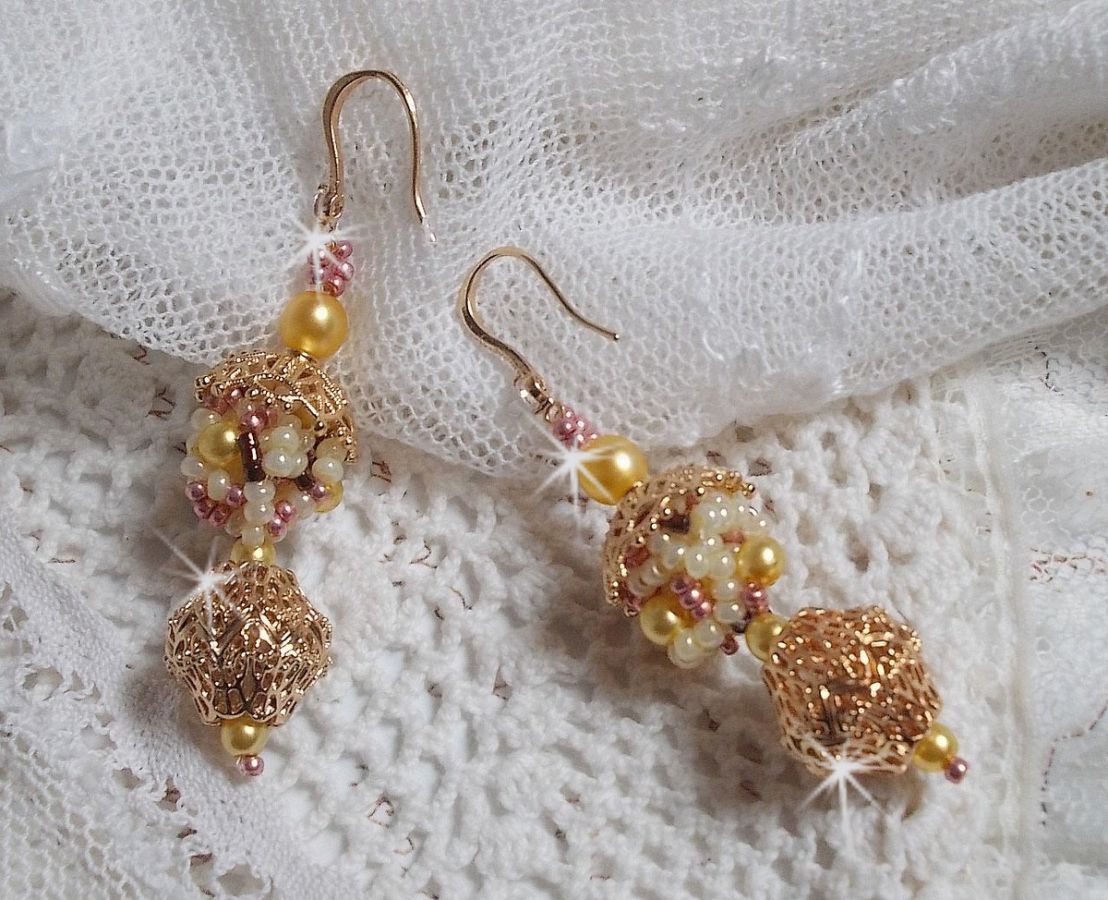 La Petite Robe Jaune oorbellen, een lichtgevende schittering met deze rocailles