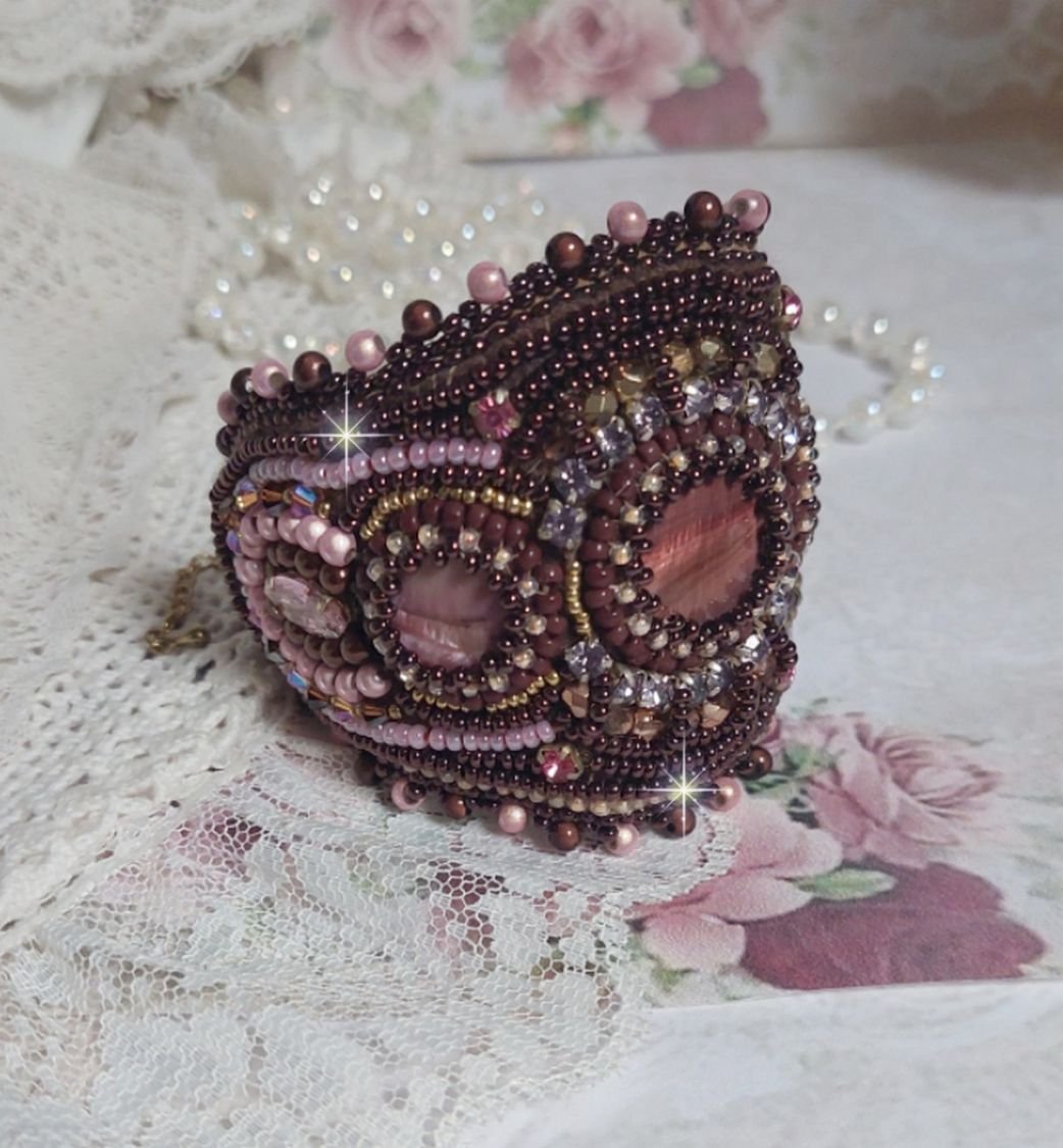 Romance manchet armband geborduurd met vintage stijl mahonie parels en rocailles