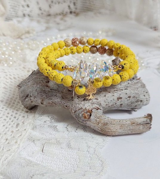 Bracelet Couronne Jaune Soleil mont&eacute; avec pierres de lave, perles cristal Swarovski, sequin Argent 925 et breloque