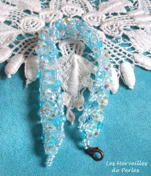 Crystal Blue armband met Swarovski kristal facetten en spinners