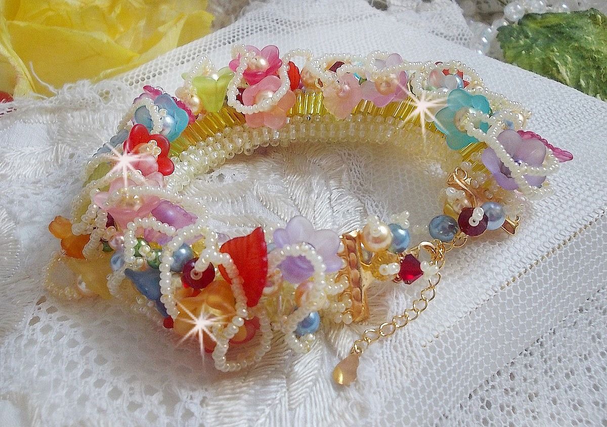 Garden Flowers armband met Swarovski kralen, Frosted bloemen, 3 micron vergulde sluiting