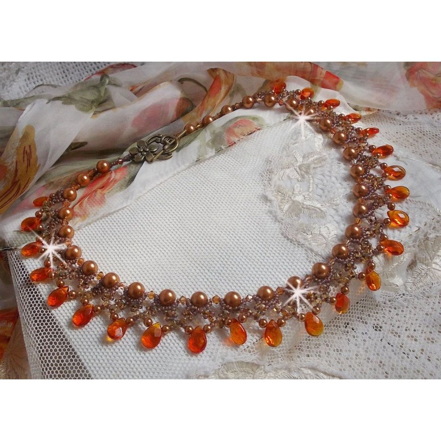 Amber halsketting met Swarovski kristallen parels en facetgeslepen glasdruppels