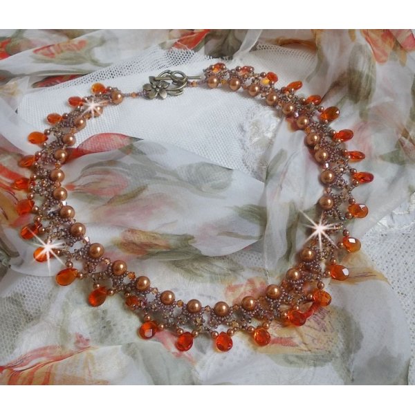 Amber halsketting met Swarovski kristallen parels en facetgeslepen glasdruppels