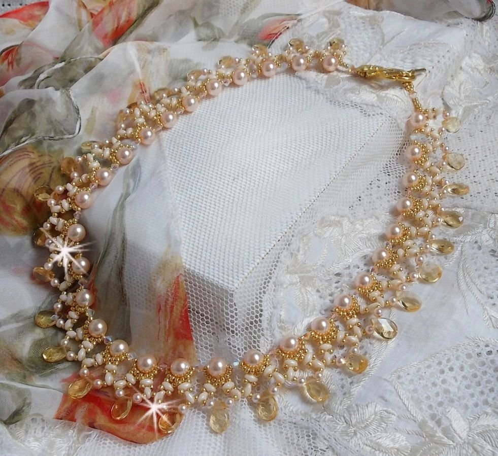 Charmeuse Champagne ketting met Swarovski kristallen en facetgeslepen glazen druppels