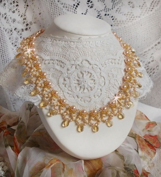 Charmeuse Champagne ketting met Swarovski kristallen en facetgeslepen glazen druppels