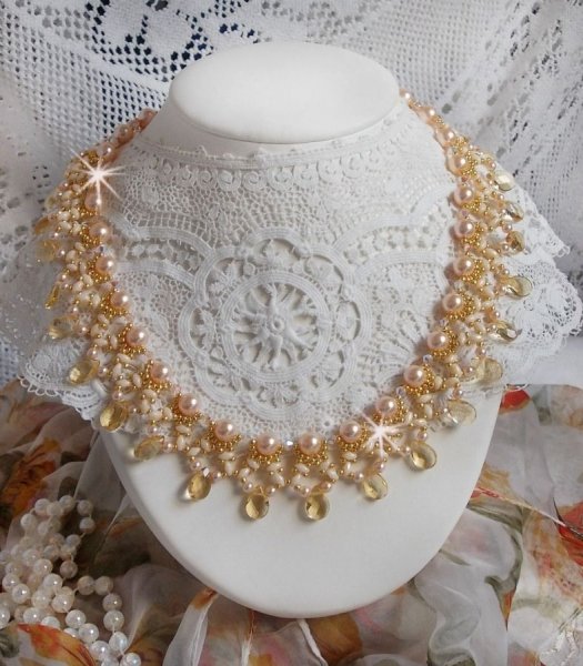 Charmeuse Champagne ketting met Swarovski kristallen en facetgeslepen glazen druppels