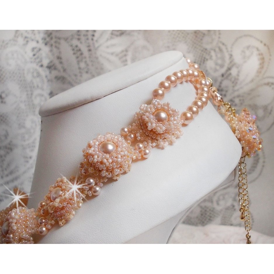 Idylle Beauté Haute-Couture ketting, alleen maar Swarovski-parels en rocailles. 