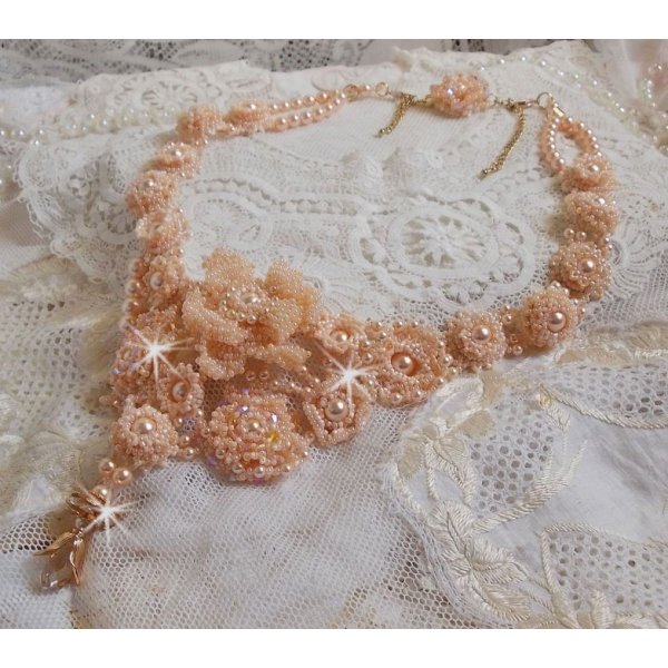 Idylle Beaut&eacute; Haute-Couture ketting, alleen maar Swarovski-parels en rocailles. 