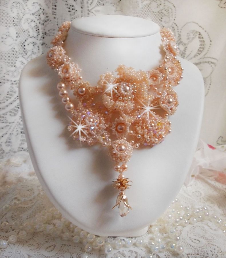 Idylle Beauté Haute-Couture ketting, alleen maar Swarovski-parels en rocailles. 