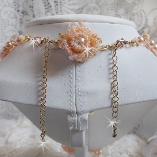 Idylle Beaut&eacute; Haute-Couture ketting, alleen maar Swarovski-parels en rocailles. 