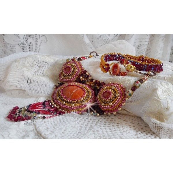 Rode Jaspis Ketting met halfedelstenen Rode Jaspis met Swarovski kristallen, cloisonne kralen, Muranos en rocailles