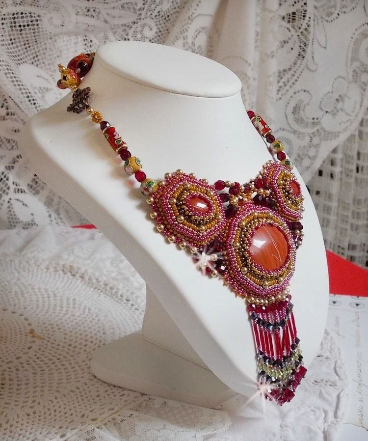 Rode Jaspis Ketting met halfedelstenen Rode Jaspis met Swarovski kristallen, cloisonne kralen, Muranos en rocailles