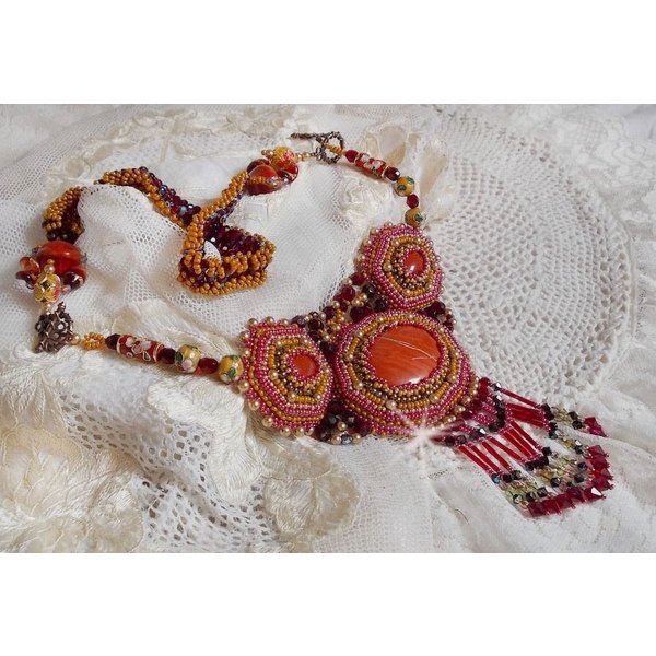 Rode Jaspis Ketting met halfedelstenen Rode Jaspis met Swarovski kristallen, cloisonne kralen, Muranos en rocailles