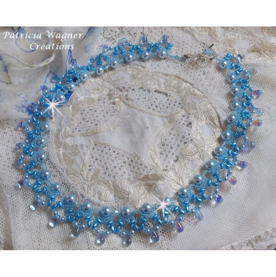 Lichte Azur ketting met Swarovski kristallen parels en glazen druppels