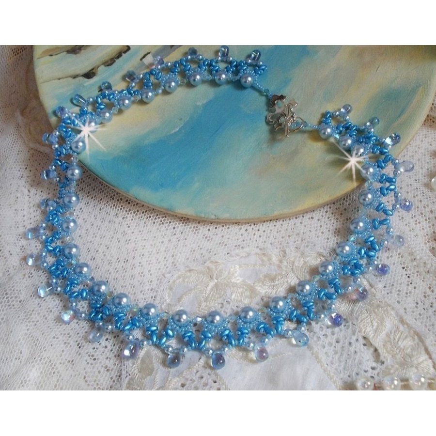 Lichte Azur ketting met Swarovski kristallen parels en glazen druppels